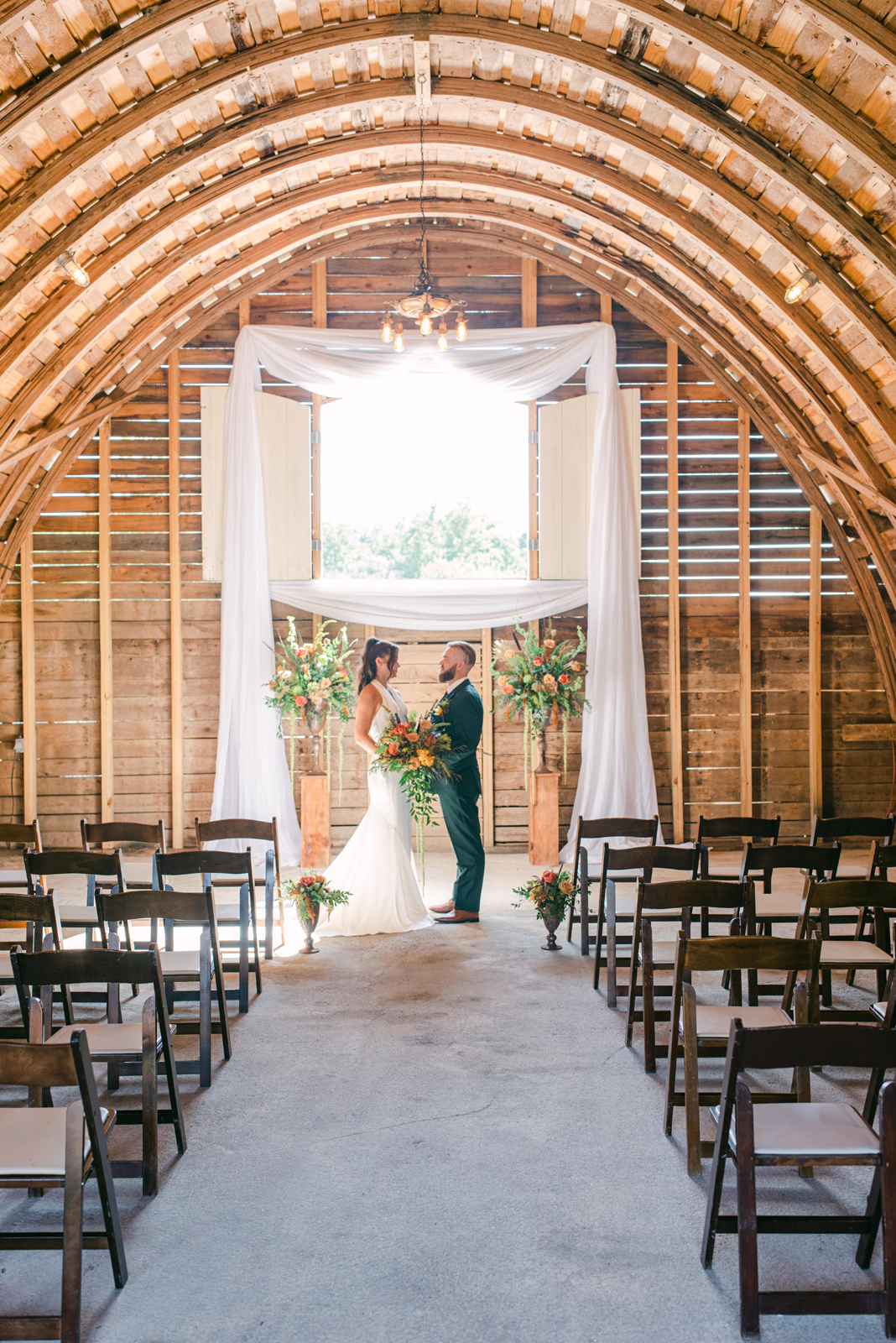 Newlyweds in Round-Top Barn, Meredith Ryncarz Photography